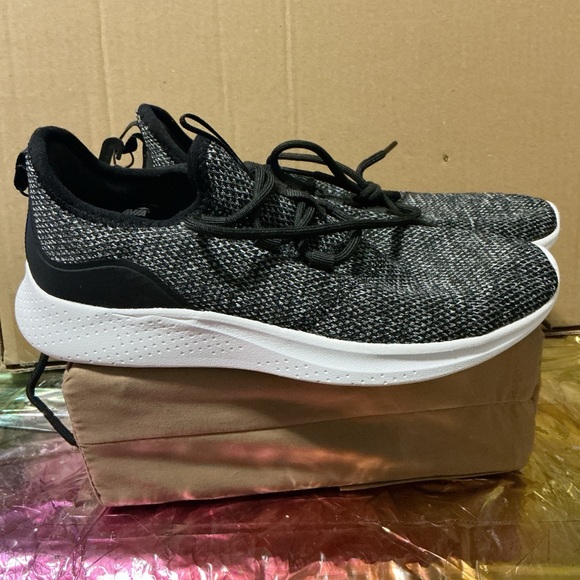 Avia Black and Gray Knit Sneakers - Picture 1 of 5
